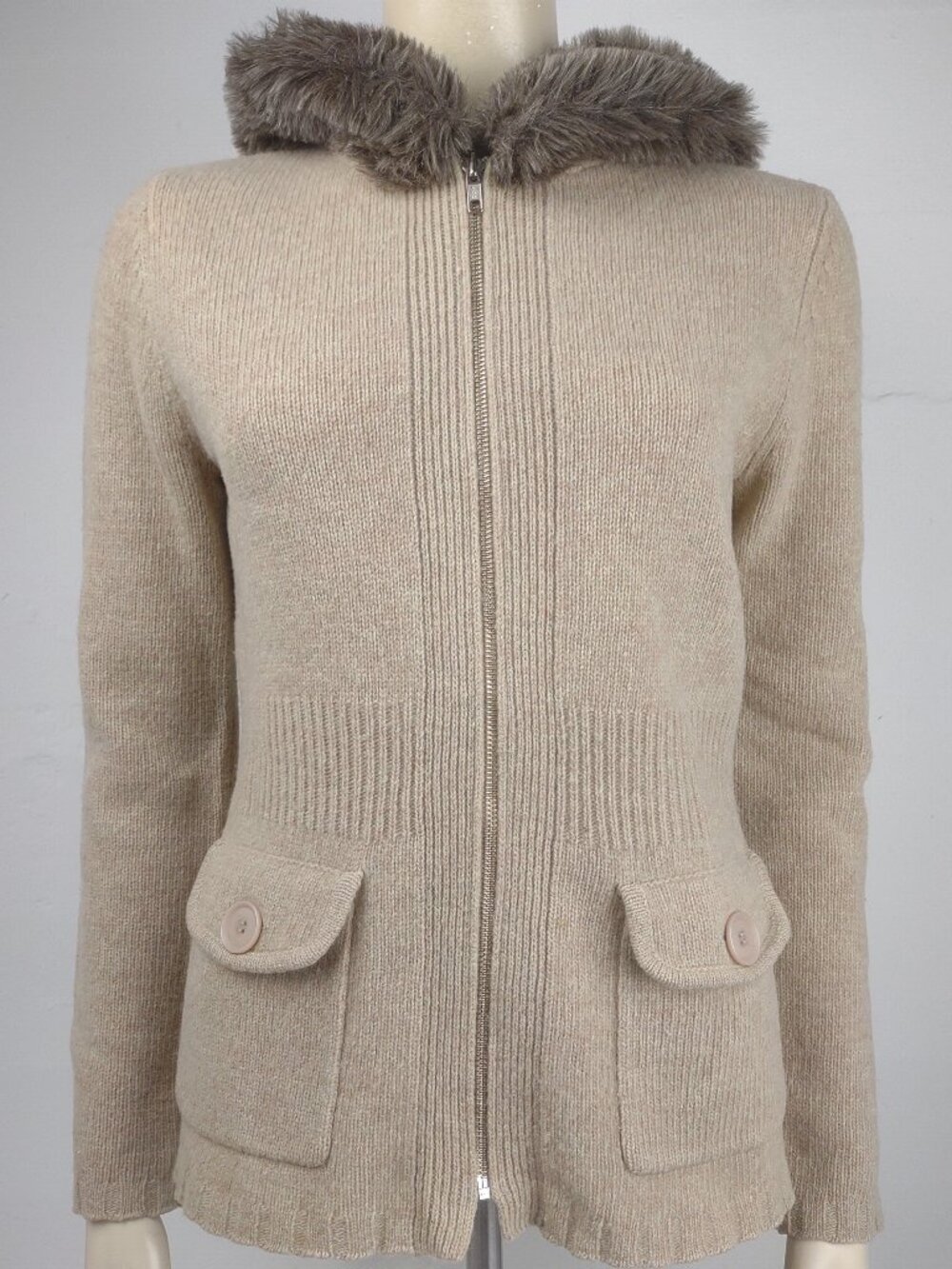 Sleeping on Snow beige tan faux fur hooded Lambswool zip front cardigan Medium